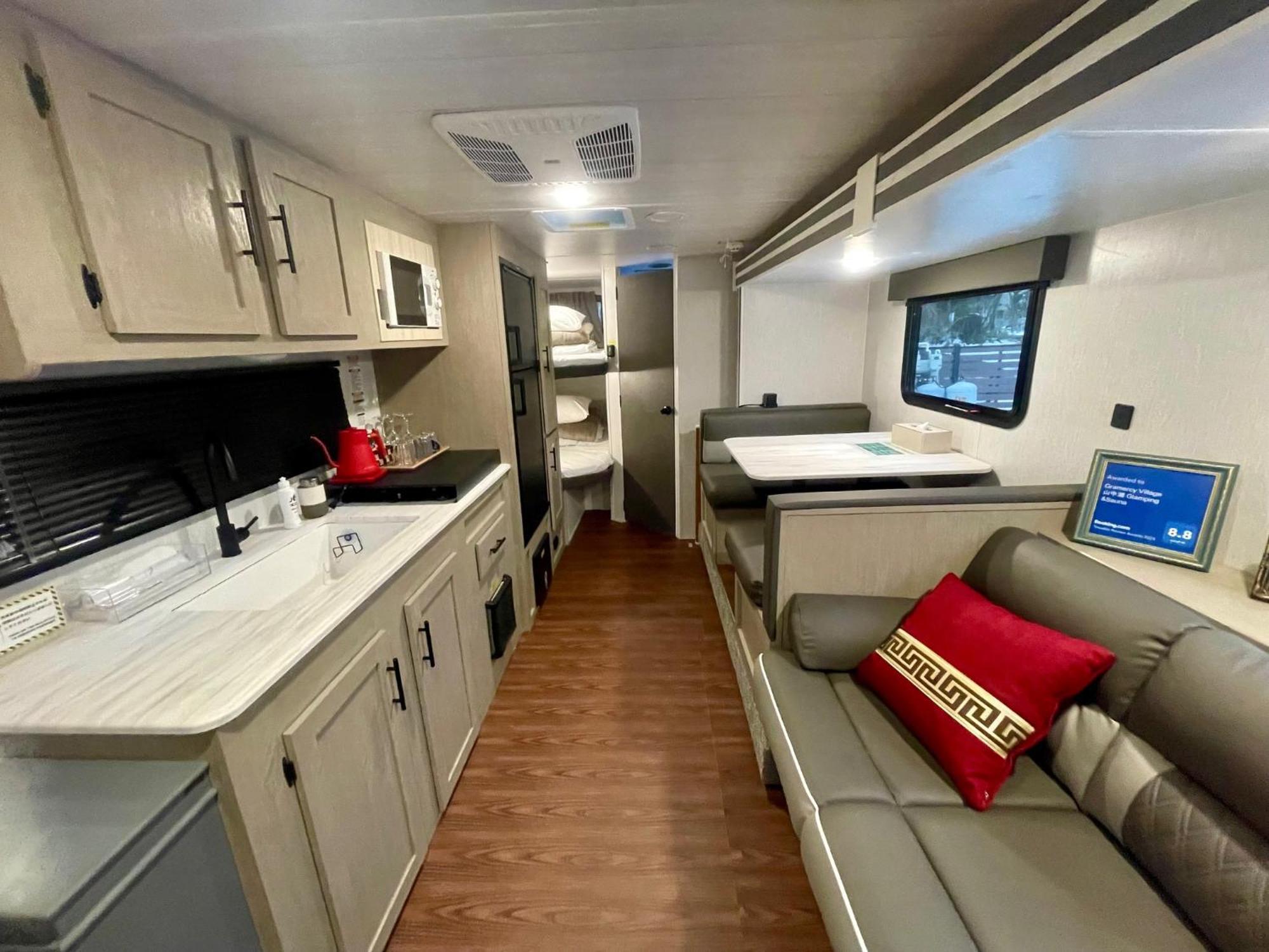 Gramercy Village 山中湖 Glamping &Sauna Yamanakako Exteriör bild