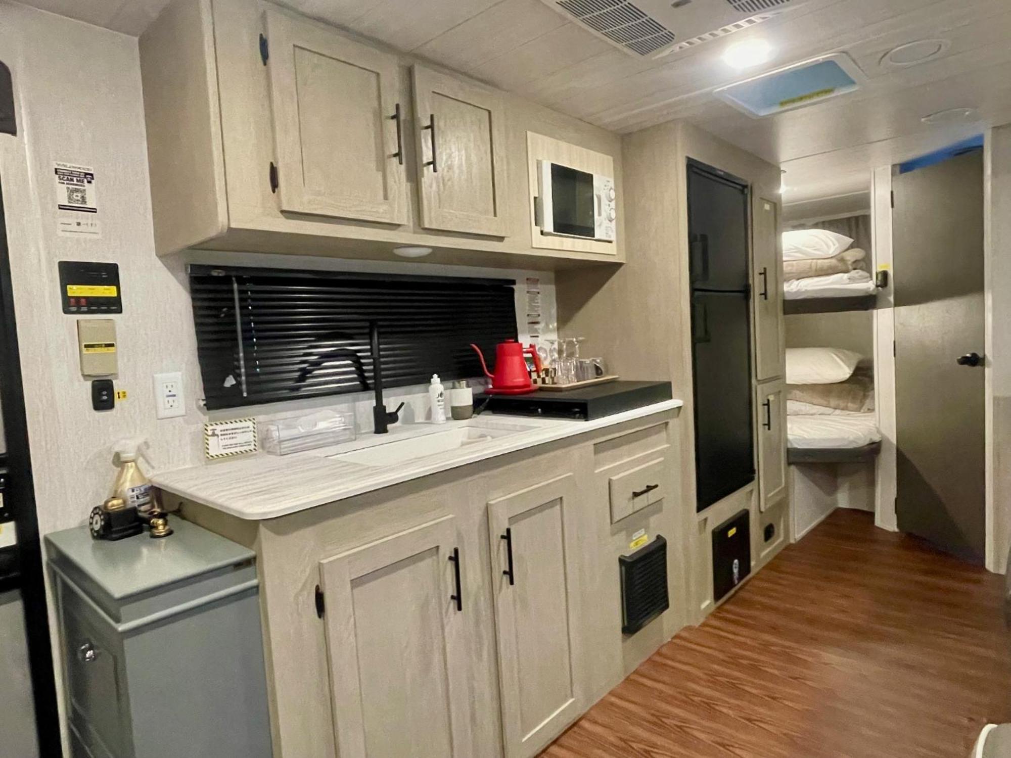 Gramercy Village 山中湖 Glamping &Sauna Yamanakako Exteriör bild